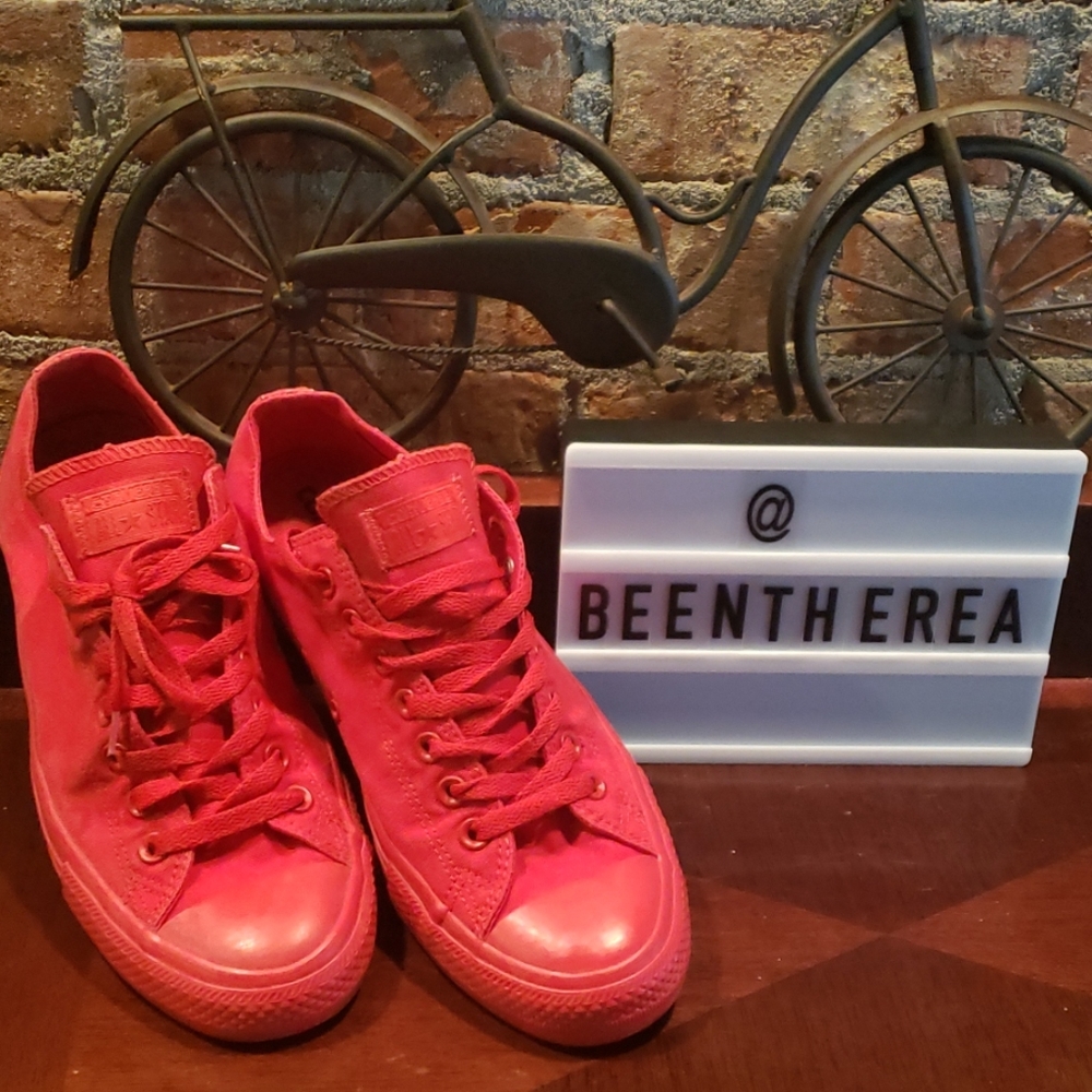 🧱Converse low tops🧱